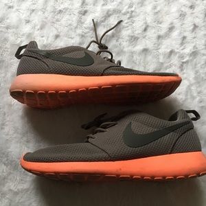 Nike Roshes